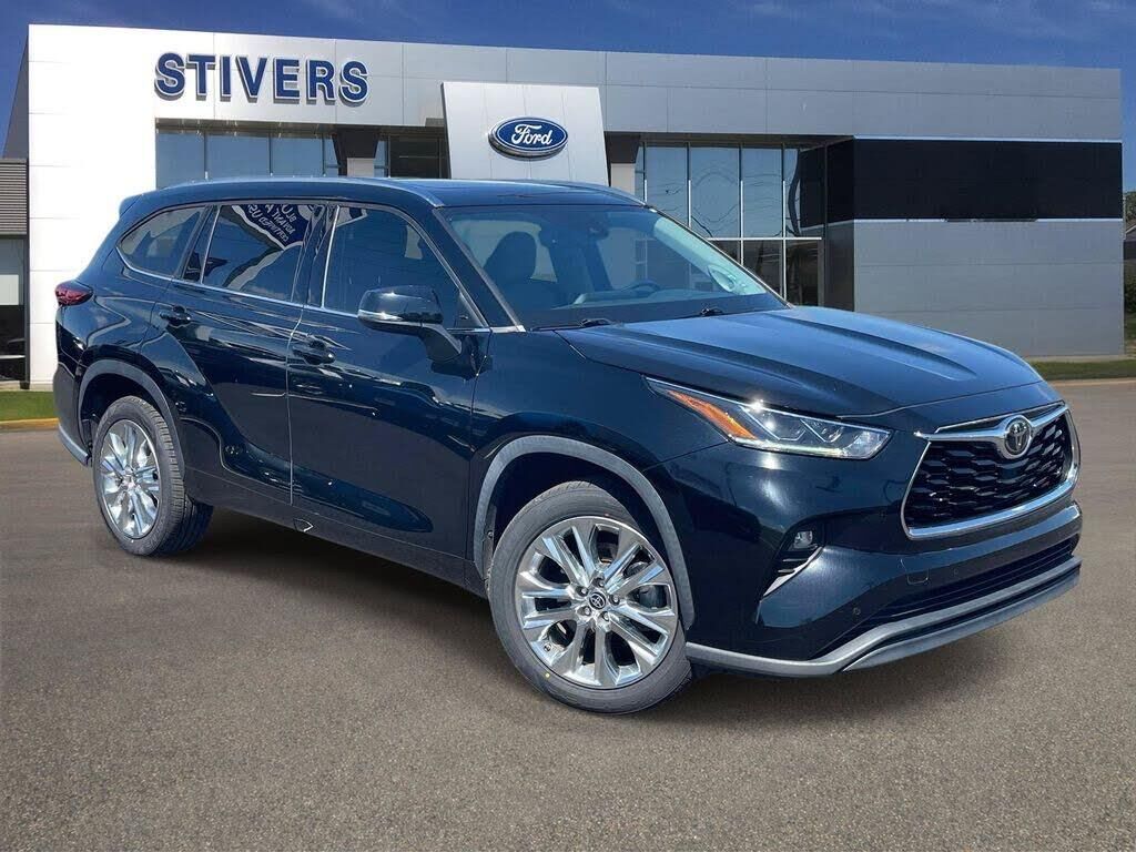 2021 Toyota Highlander Limited — photo 1 of 1