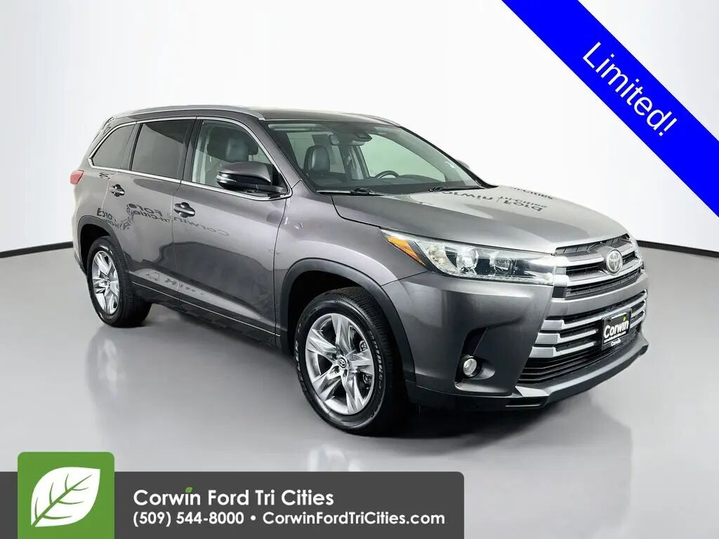 2018 Toyota Highlander Limited — photo 1 of 26