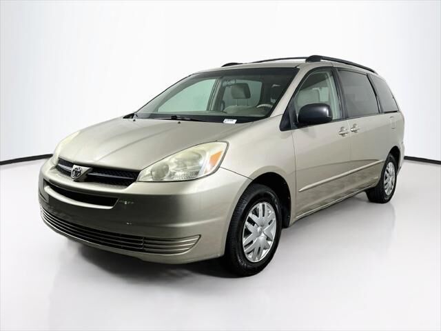2004 Toyota Sienna CE 8 Passenger