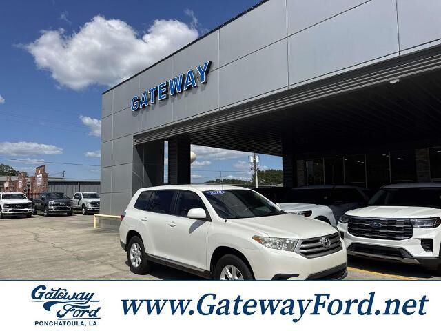 2012 Toyota Highlander SE