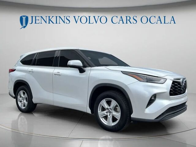 2022 Toyota Highlander Hybrid LE