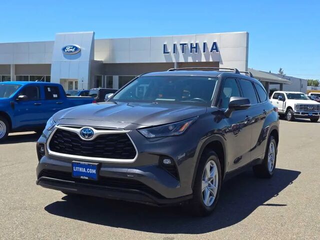 2022 Toyota Highlander Hybrid LE