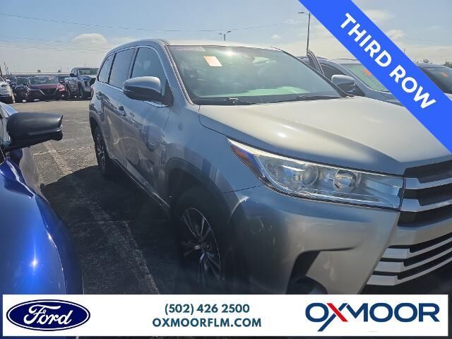 2017 Toyota Highlander LE