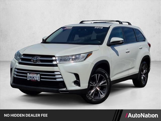 2019 Toyota Highlander LE