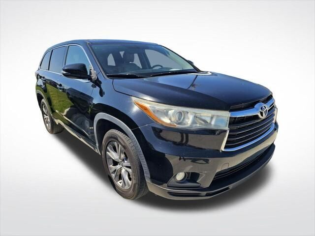 2016 Toyota Highlander LE