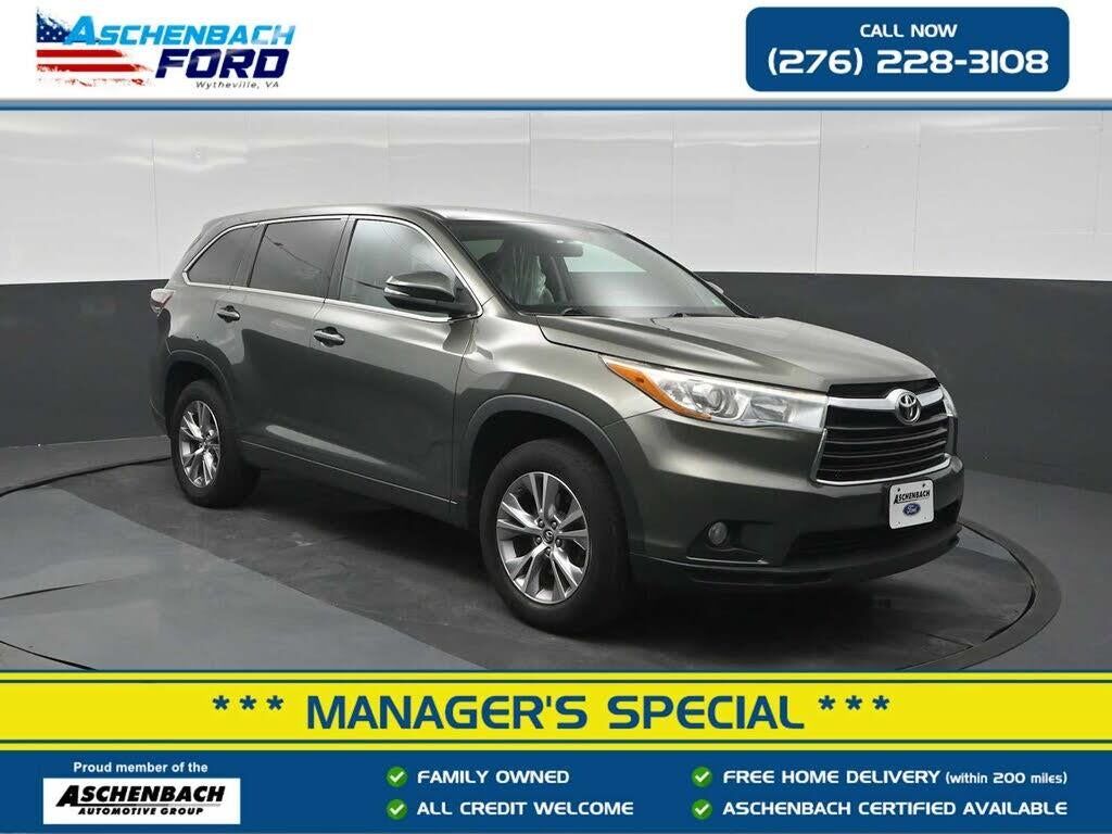 2016 Toyota Highlander LE — photo 1 of 1