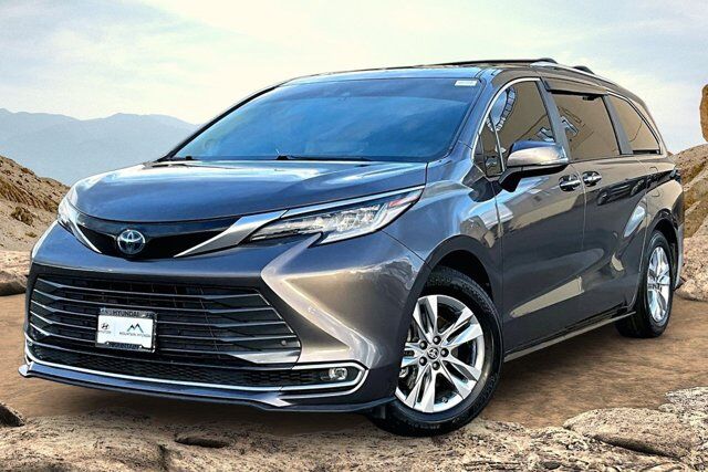 2022 Toyota Sienna Limited