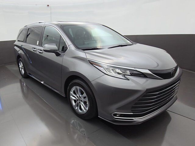 2026 Toyota Sienna Limited