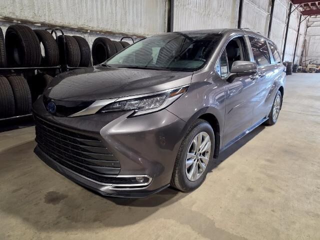 2024 Toyota Sienna Limited 7-Passenger