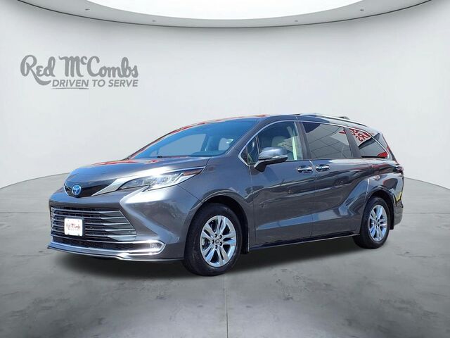 2025 Toyota Sienna Limited 7-Passenger