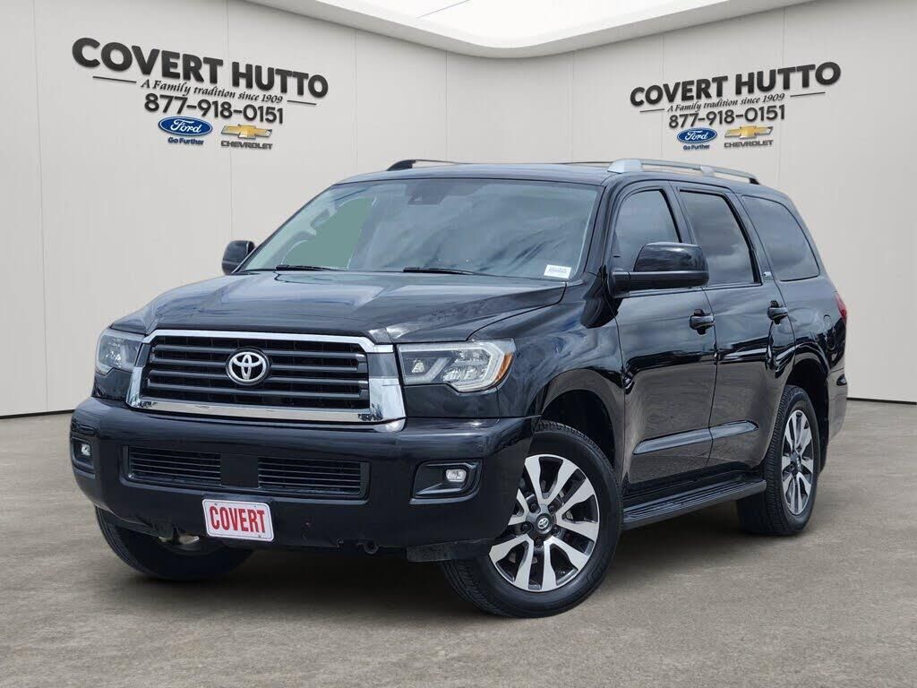 2018 Toyota Sequoia SR5 — photo 1 of 1