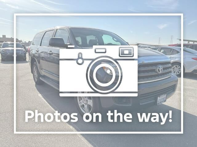 2008 Toyota Sequoia SR5 — photo 1 of 1