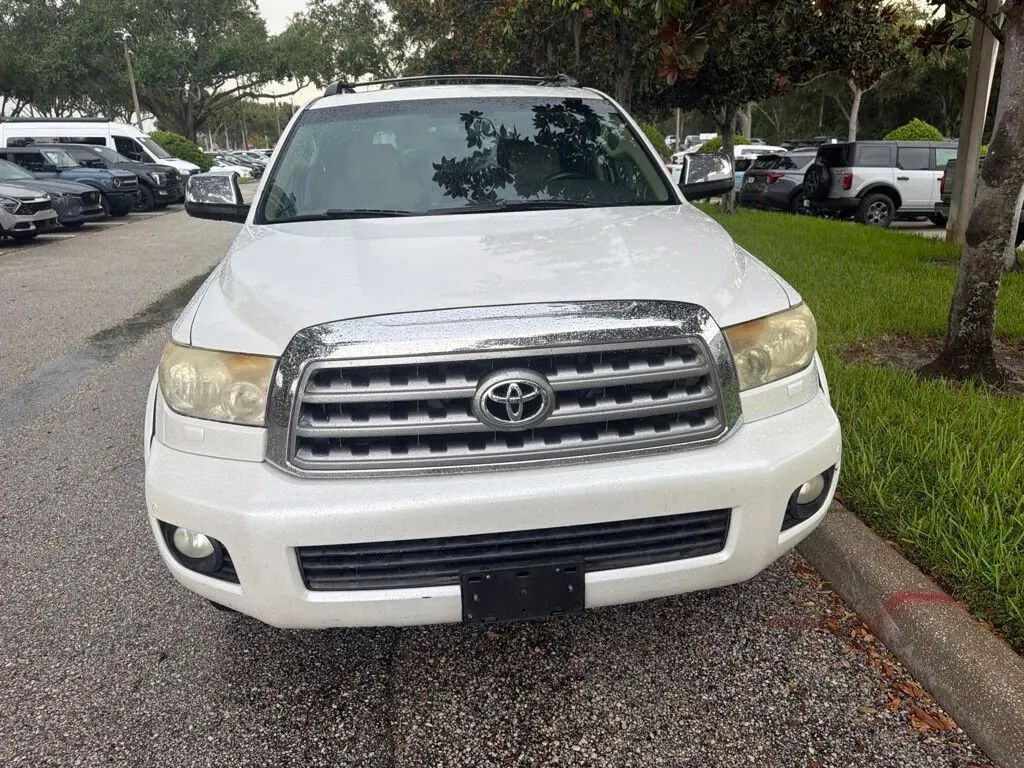 2008 Toyota Sequoia Platinum — photo 1 of 8