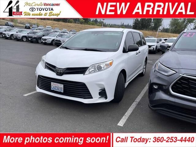 2020 Toyota Sienna L 7-Passenger — photo 1 of 7