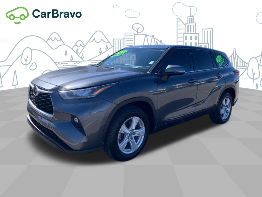 2020 Toyota Highlander LE — photo 1 of 7