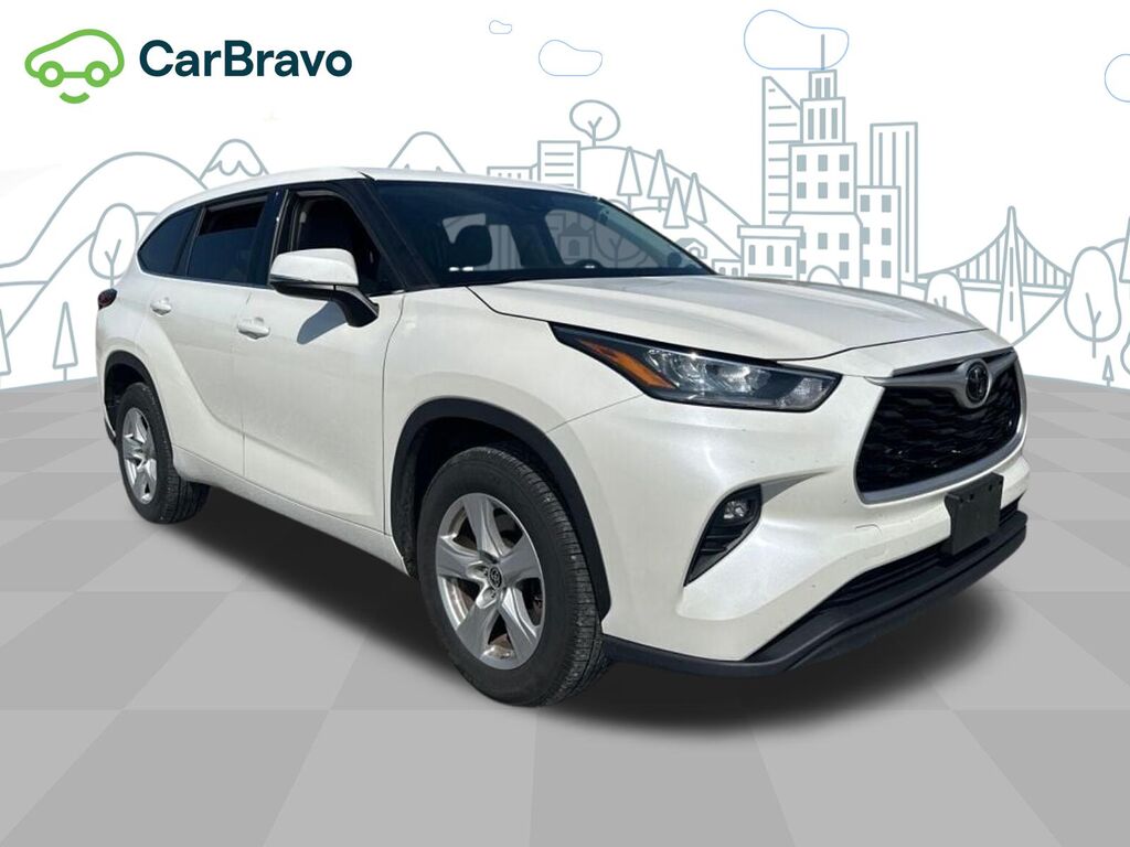 2020 Toyota Highlander LE — photo 1 of 1
