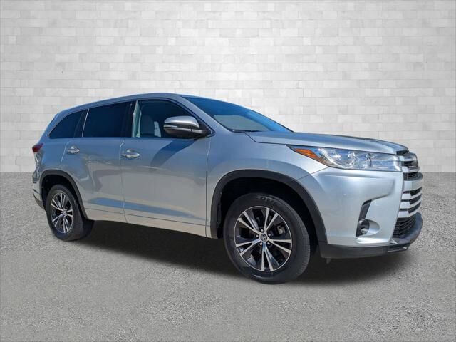 2018 Toyota Highlander LE