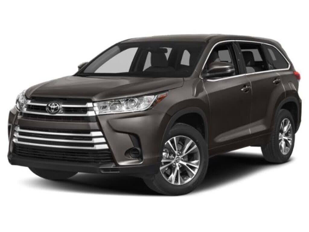 2019 Toyota Highlander LE — photo 1 of 1