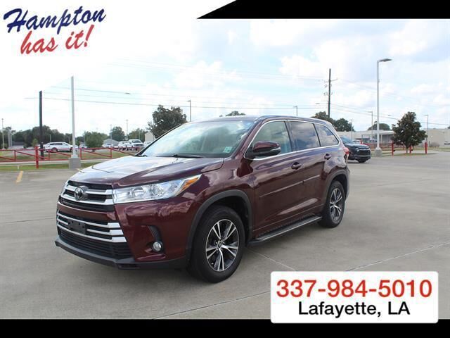 2017 Toyota Highlander LE Plus — photo 1 of 13