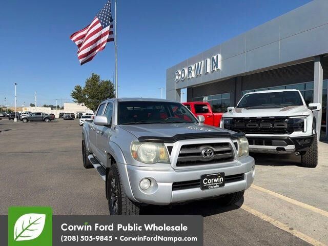 2010 Toyota Tacoma V6 — photo 1 of 13