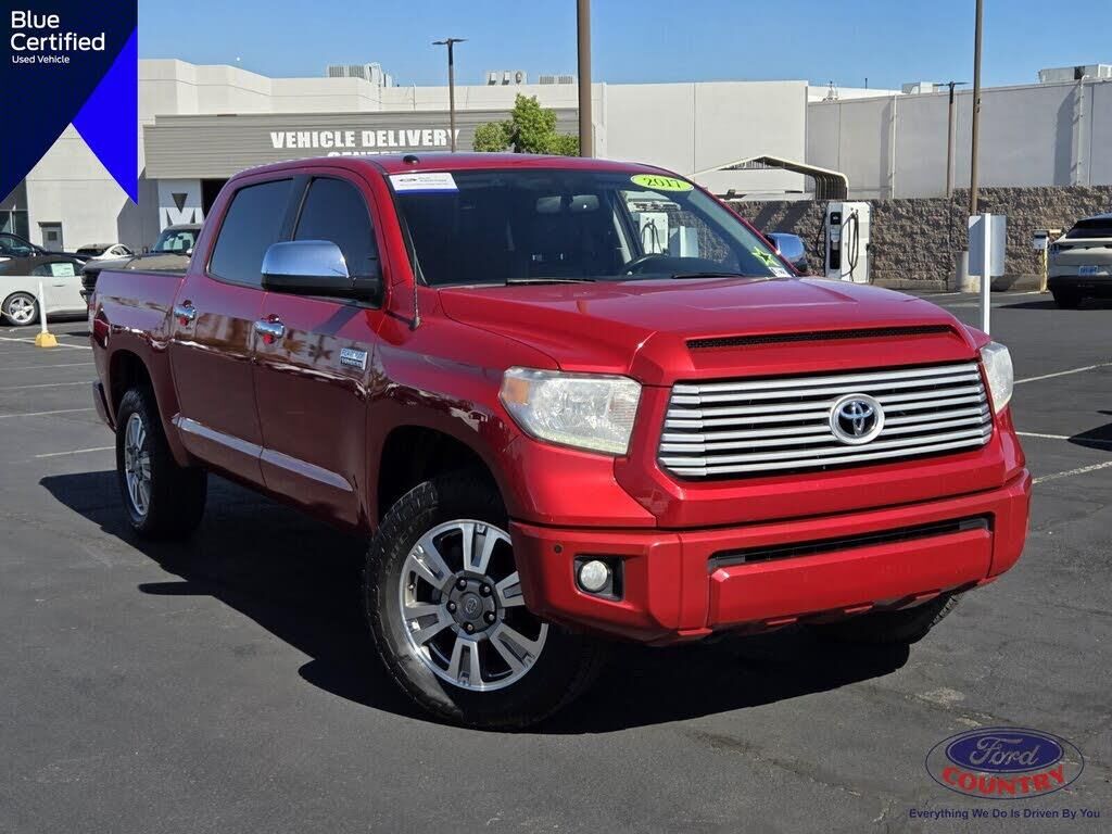 2017 Toyota Tundra Platinum — photo 1 of 1