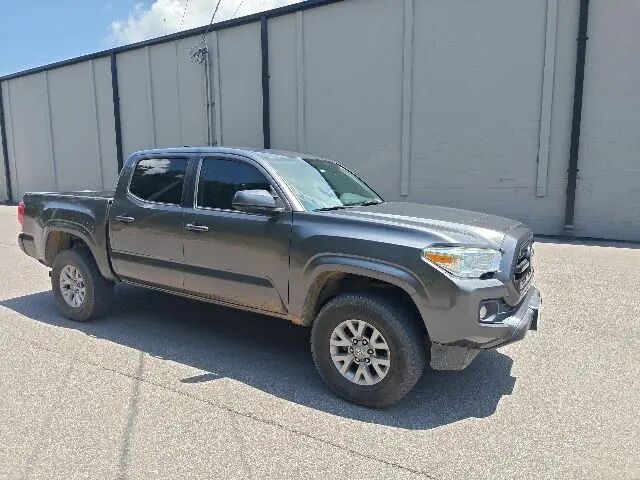 2017 Toyota Tacoma SR — photo 1 of 22