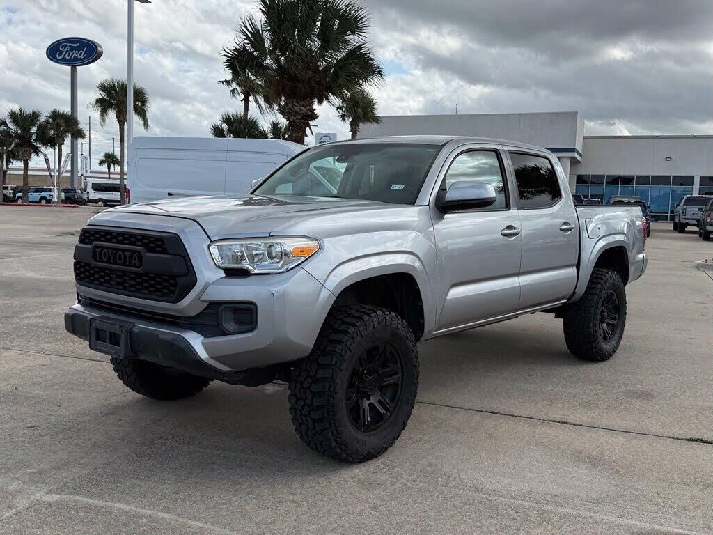 2019 Toyota Tacoma SR — photo 1 of 1