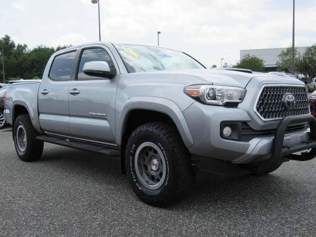 2019 Toyota Tacoma TRD Off-Road — photo 1 of 14