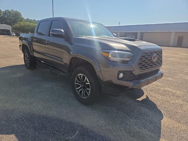 2021 Toyota Tacoma TRD Sport — photo 1 of 26