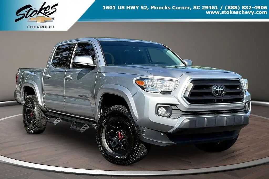 2021 Toyota Tacoma SR5 V6 — photo 1 of 36