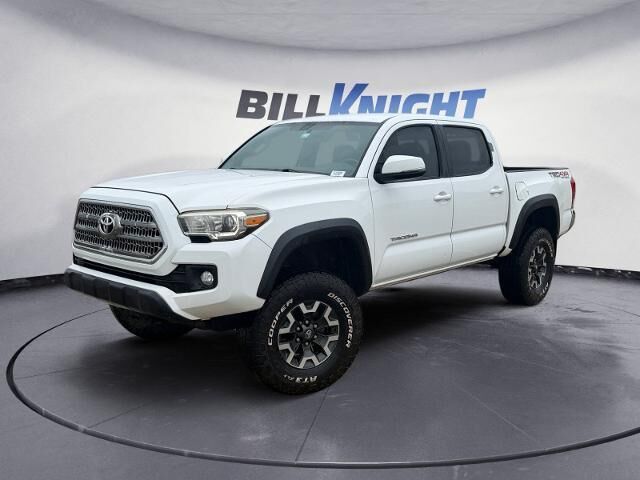2016 Toyota Tacoma SR V6 — photo 1 of 13