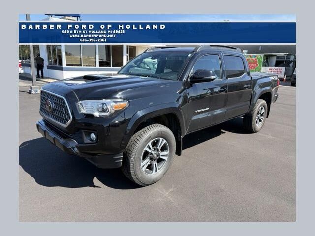 2019 Toyota Tacoma TRD Sport — photo 1 of 13