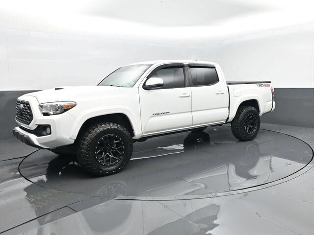 2020 Toyota Tacoma TRD Sport — photo 1 of 13