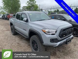 2021 Toyota Tacoma TRD Off-Road — photo 1 of 26
