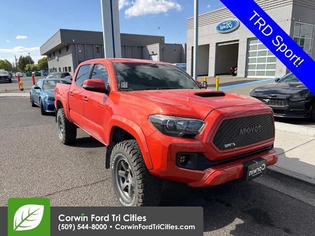 2017 Toyota Tacoma TRD Sport — photo 1 of 23