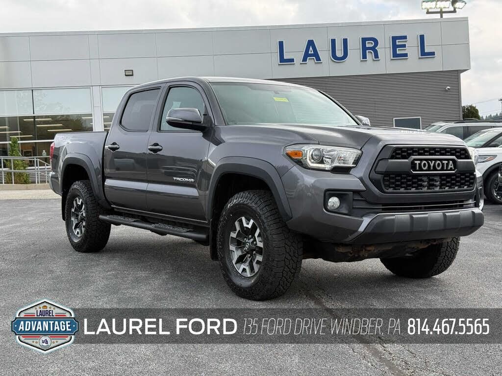 2016 Toyota Tacoma SR V6 — photo 1 of 1