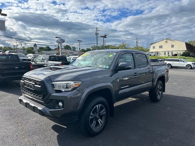 2018 Toyota Tacoma TRD Sport