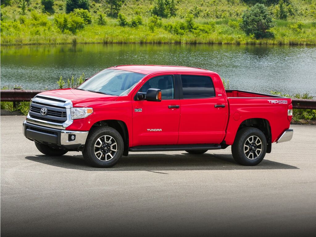 2017 Toyota Tundra 4WD SR5 — photo 1 of 5