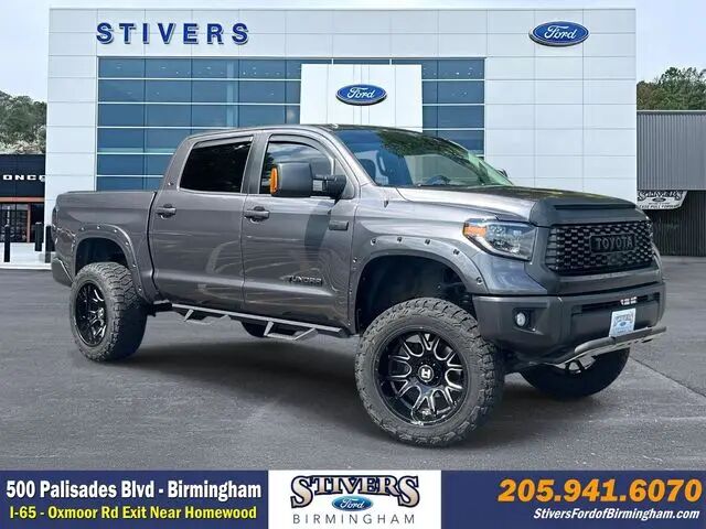 2019 Toyota Tundra SR5 — photo 1 of 13