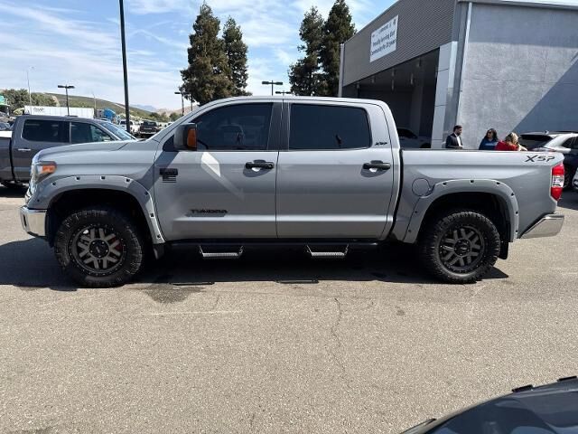 2019 Toyota Tundra SR5 — photo 1 of 27