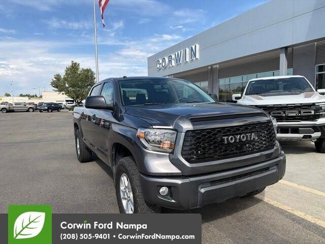 2017 Toyota Tundra SR5