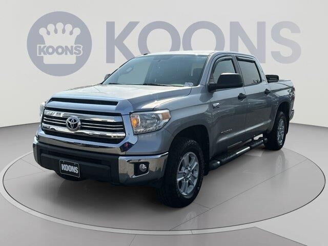 2017 Toyota Tundra SR5 — photo 1 of 13