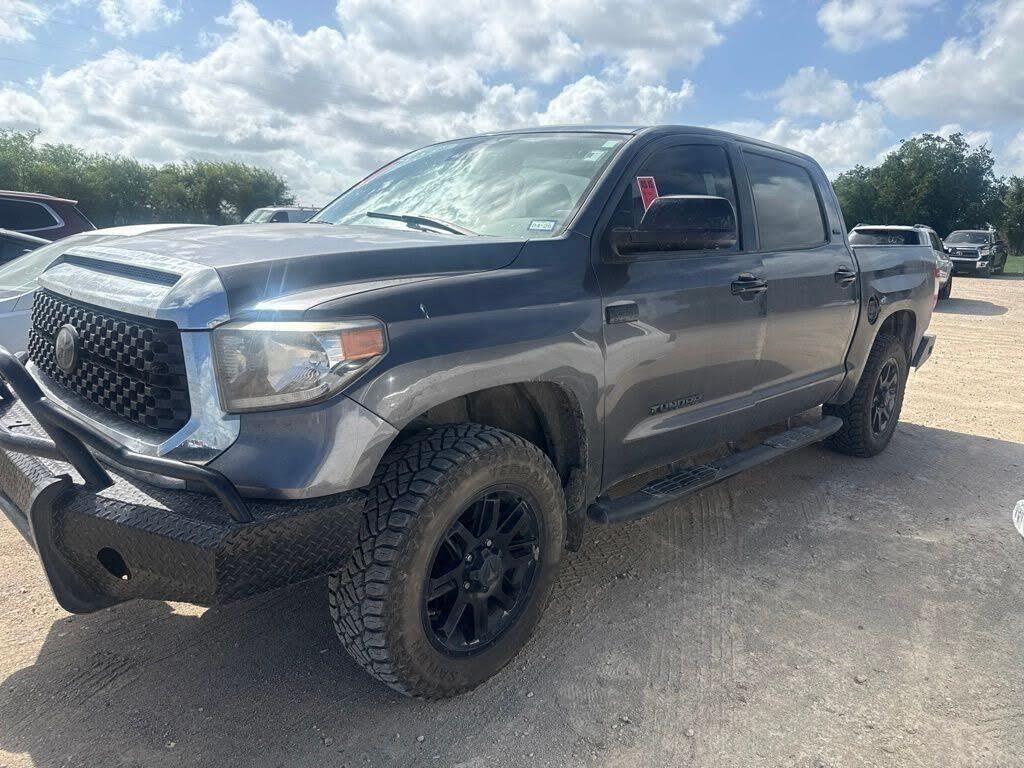 2021 Toyota Tundra SR5 — photo 1 of 2
