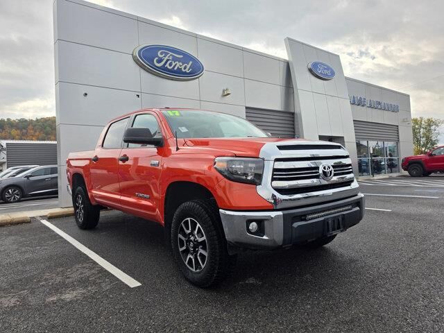 2017 Toyota Tundra SR5
