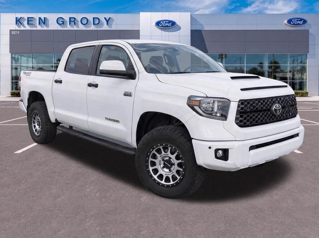2021 Toyota Tundra SR5 — photo 1 of 2