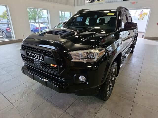 2018 Toyota Tacoma TRD Sport