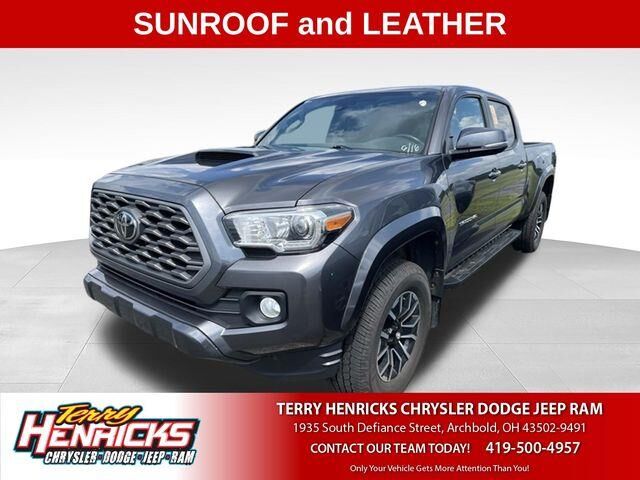 2021 Toyota Tacoma TRD Off-Road — photo 1 of 24