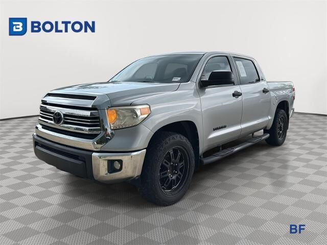 2017 Toyota Tundra SR5 — photo 1 of 13
