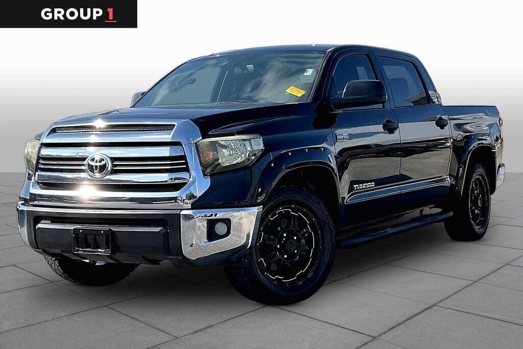 2016 Toyota Tundra SR5 — photo 1 of 13