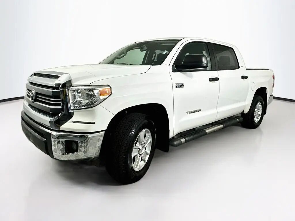 2014 Toyota Tundra SR5 — photo 1 of 14